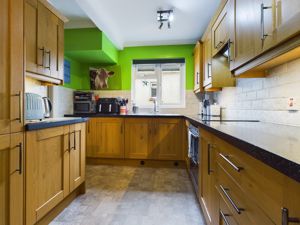 Kitchen- click for photo gallery